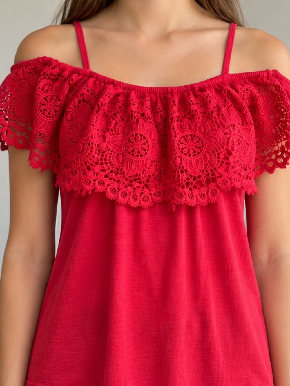 SO Red Off-Shoulder Crochet Ruffle Camisole